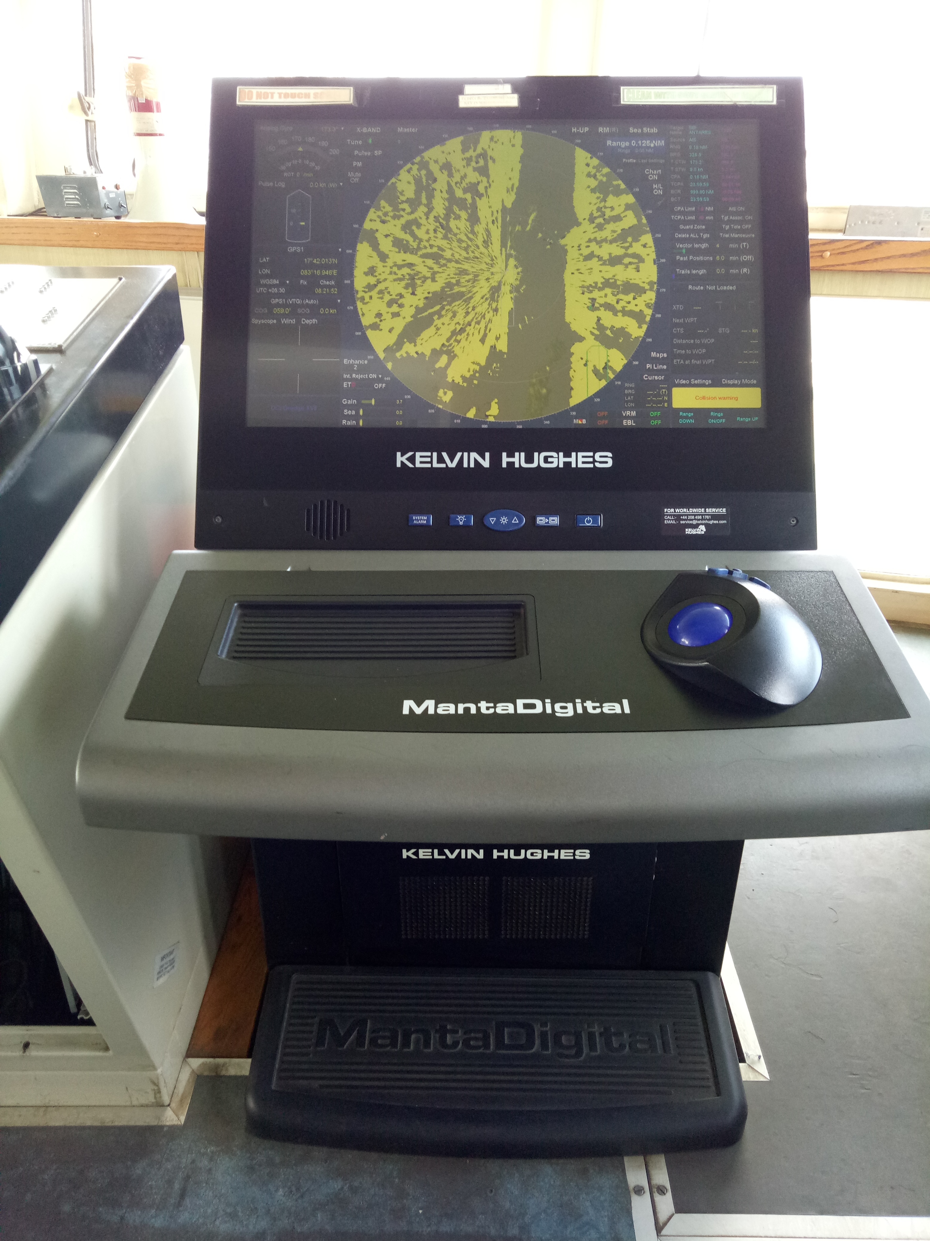 ECDIS - KELVIN HUGHES